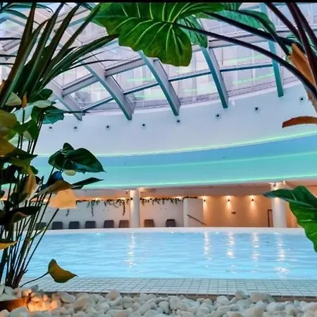 شقة Hanza Tower Sky 23 Pool & Jacussi شتشيتسين